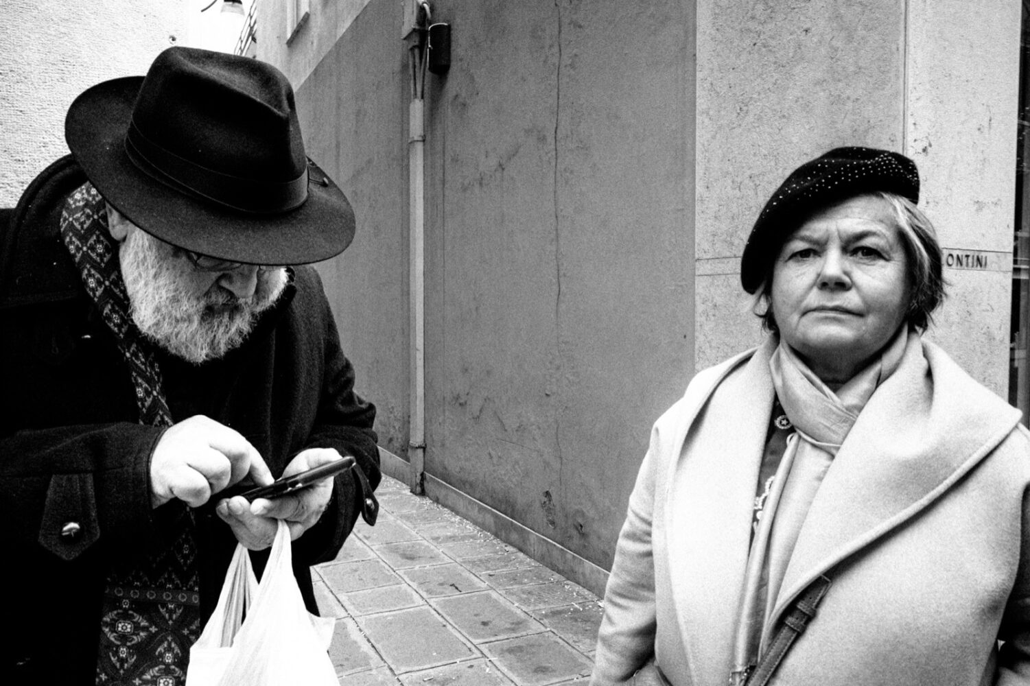 Ho rotto la mia Leica M6! svg+xml;charset=utf 8,%3Csvg%20xmlns%3D'http%3A%2F%2Fwww.w3 - Ho rotto la mia Leica M6! - fotostreet.it